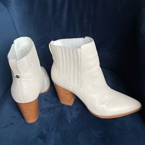 White leather Aldo boots